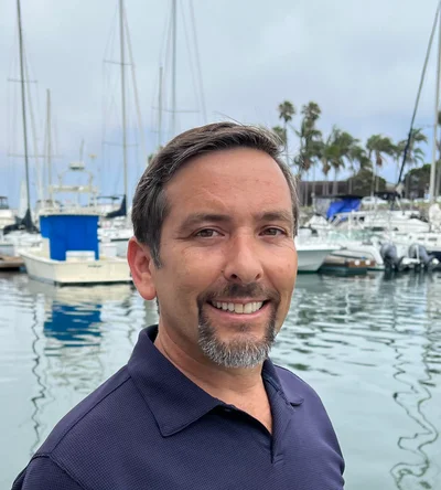 Dumari Yachts, Inc Logo