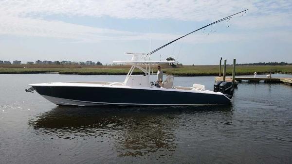 35' Spectre, Listing Number 100803780, Image No. 3
