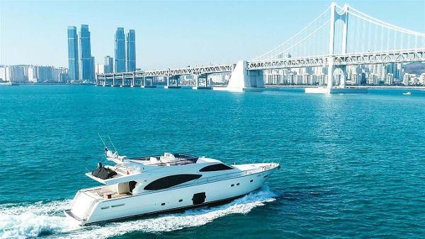 78' Ferretti Yachts, Listing Number 100824528, - Photo No. 2