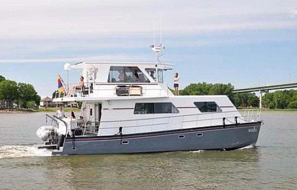 50' Custom Artisanal Power Catamaran
