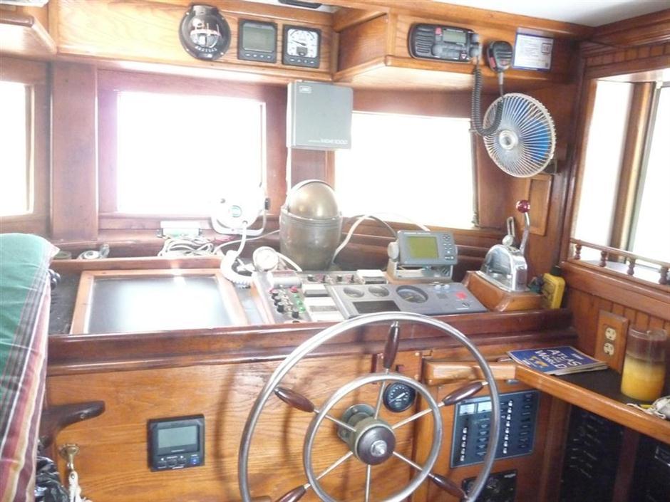 43' CUSTOM, Listing Number 100677729, Image No. 26