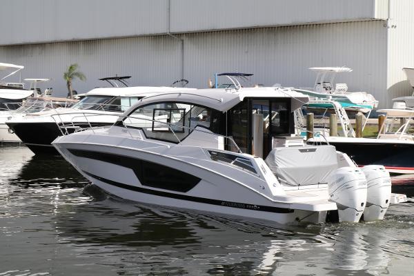 35' Four Winns, Listing Number 100820677, Image No. 2