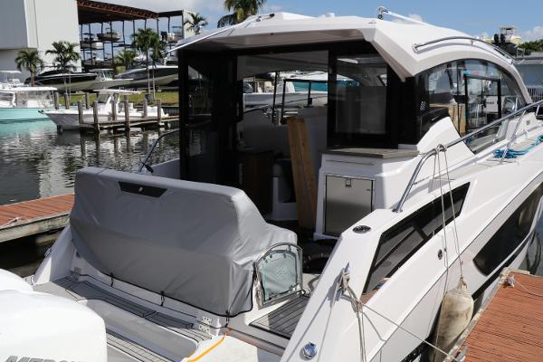 35' Four Winns, Listing Number 100820677, Image No. 8