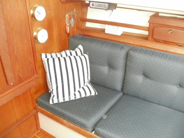 27' Island Packet, Listing Number 100813149, - Photo No. 12