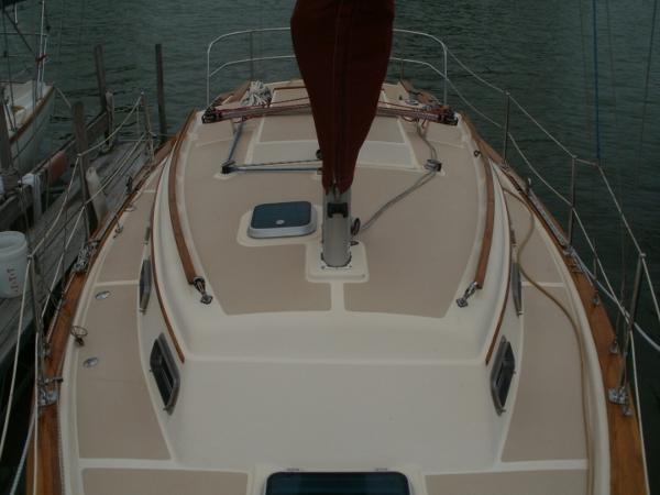 27' Island Packet, Listing Number 100813149, - Photo No. 4