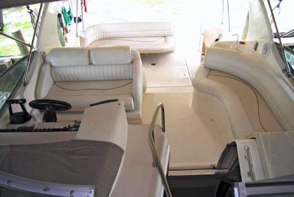 33' Cruisers Yachts, Listing Number 100614847, - Photo No. 6
