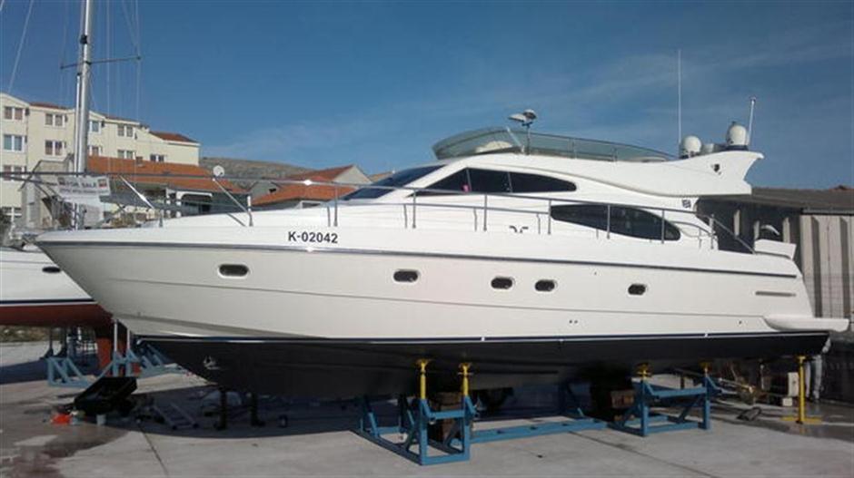 48' FERRETTI, Listing Number 100677391, Image No. 3