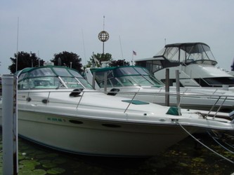 Used Boats: Sea Ray 330 Sundancer for sale