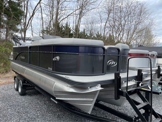 Used Boats: Manitou 23 Oasis VP II for sale