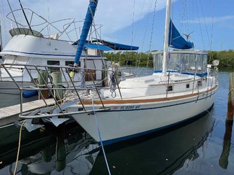 Used Boats: Gulfstar Center Cockpit for sale
