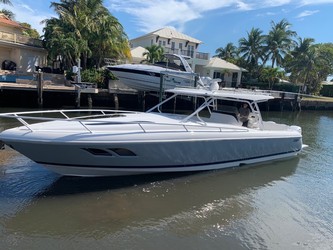 Used Boats: Intrepid 407 Cuddy for sale