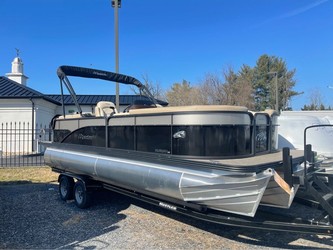 Used Boats: Manitou 23 Aurora LE RF VP II for sale