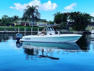 Used Boats: Bluewater Sportfishing 2550 CC for sale