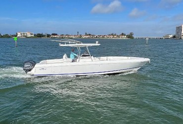 Used Boats: Intrepid 350 CC for sale