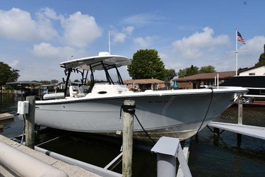 Used Boats: Cobia 296 Center Console for sale