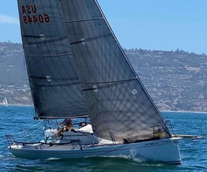 Used Boats: Columbia Carbon 32 Grand Prix for sale