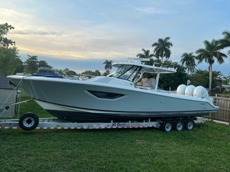 Used Boats: Pursuit S378 for sale