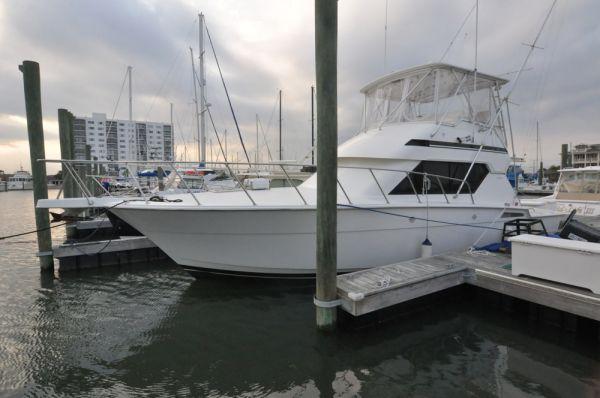 43' Hatteras 43 Convertible New Engines Trades Accepted