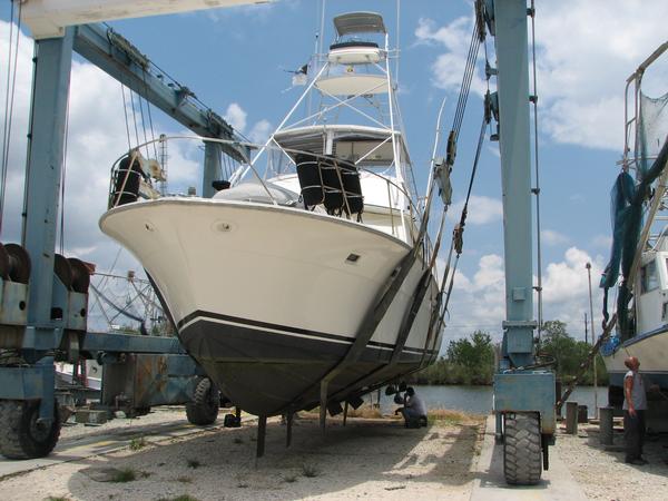 46' Bertram 464 Convertible Upgraded with dinghy