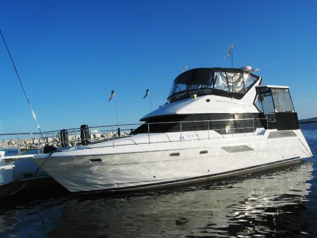 43' Bayliner 4387 MY