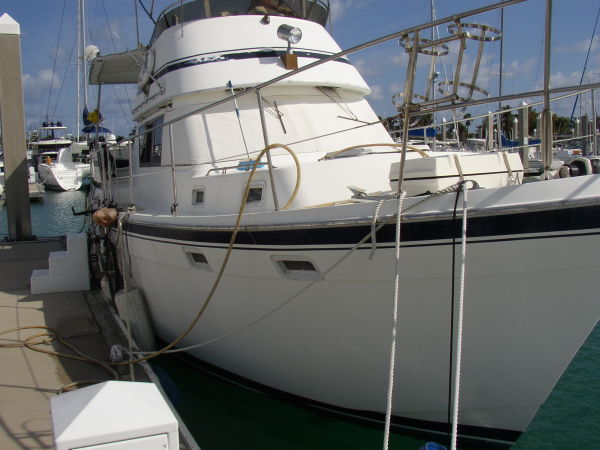 38' Gulfstar Sundeck Trawler