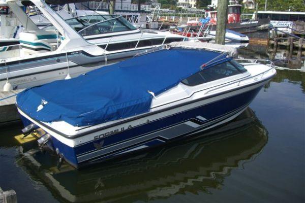 22' Formula Thunderbird