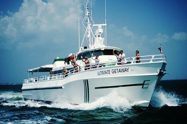 98' Breaux Bay Custom Charter