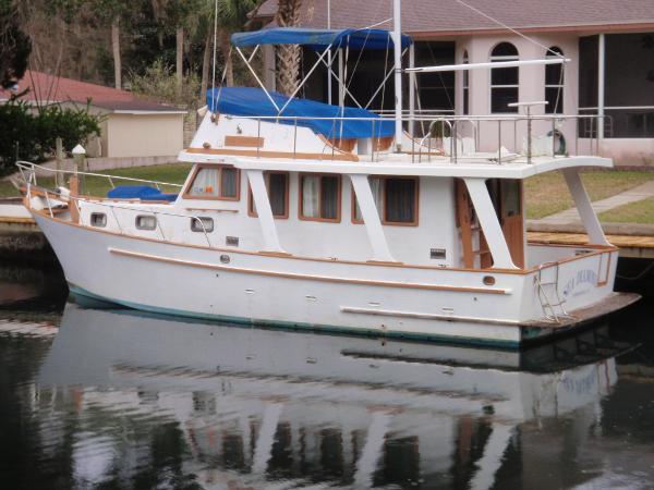 36' Marine Trader Europa