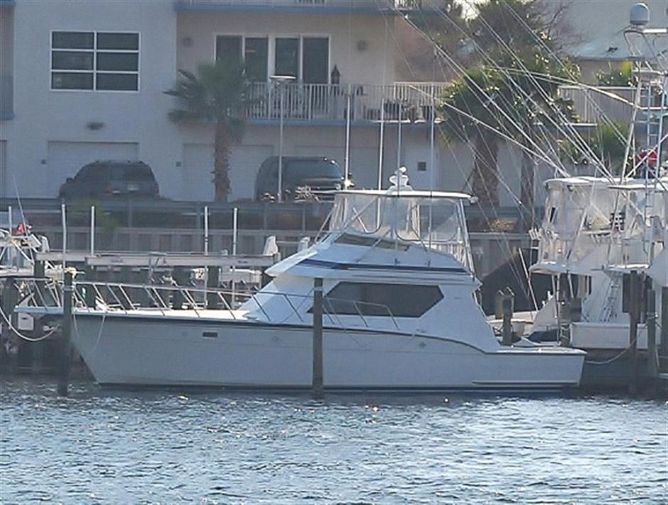 45' Hatteras Convertible