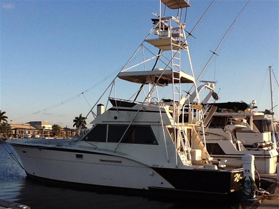 42' Hatteras Convertible