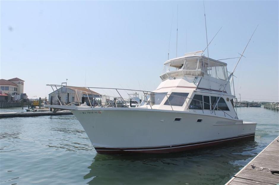 40' JERSEY CAPE YACHTS Convertible