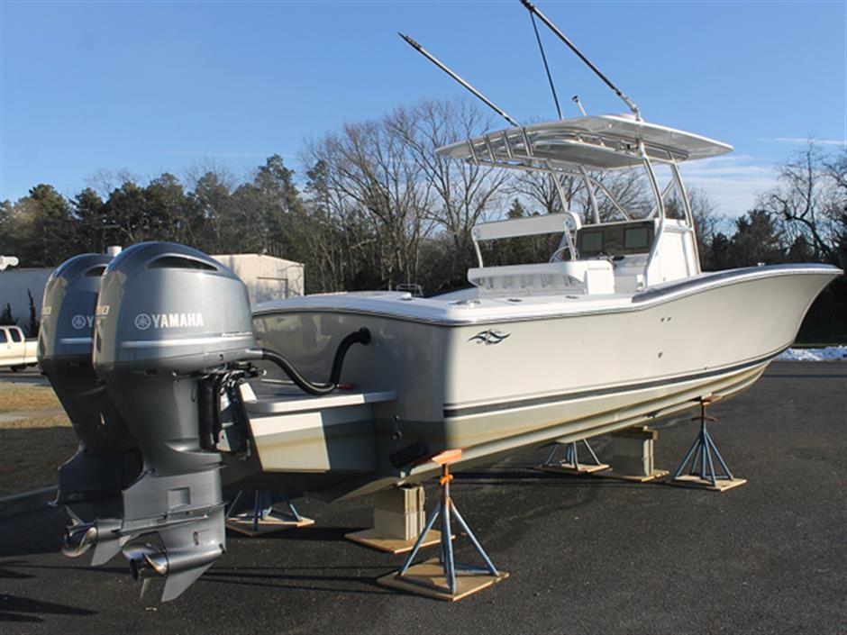 31' JERSEY CAPE YACHTS Center Console