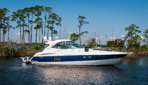 52' Cruisers Yachts 500 Express BR7142