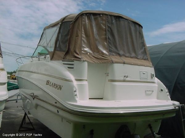 27' Larson 274 Cabrio