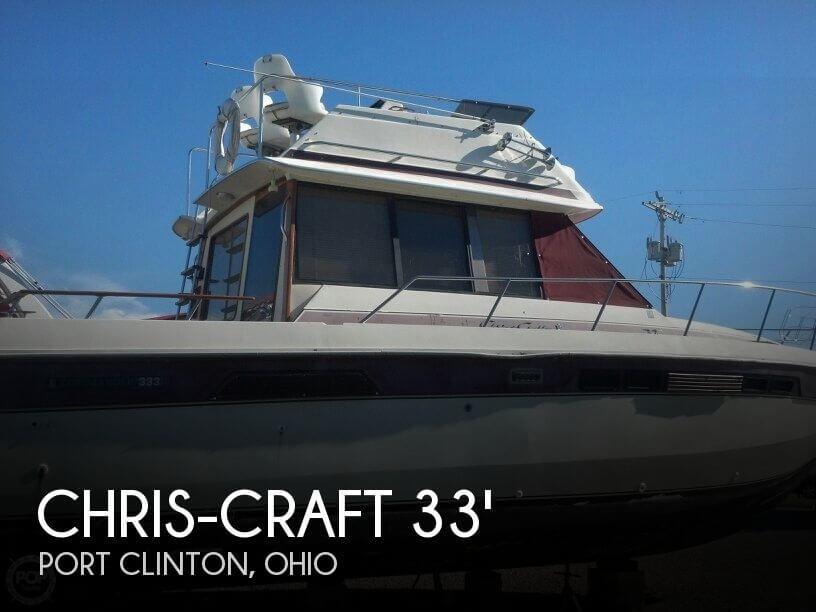 33' Chris-Craft 333 Commander