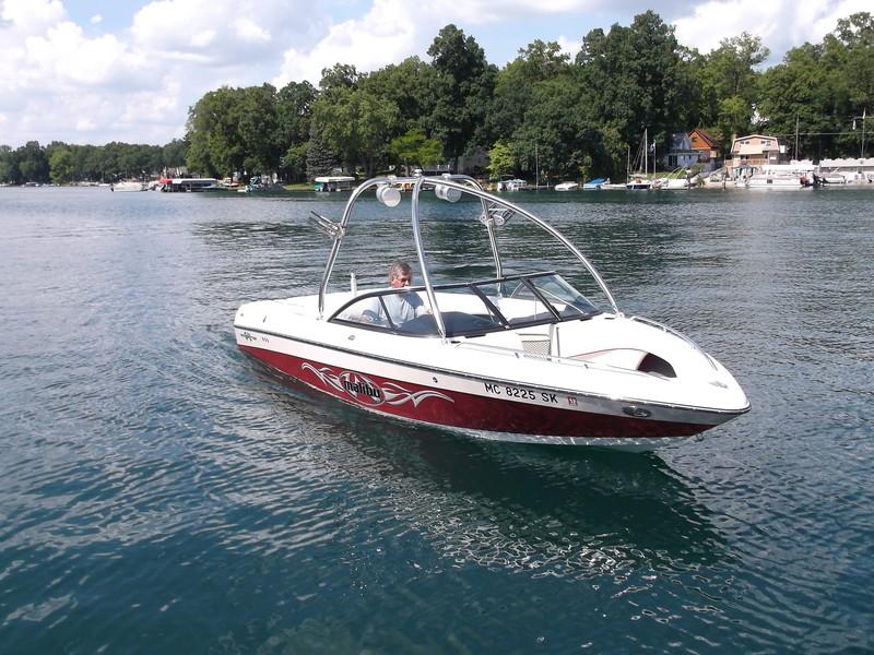 23' Malibu 23 LSV