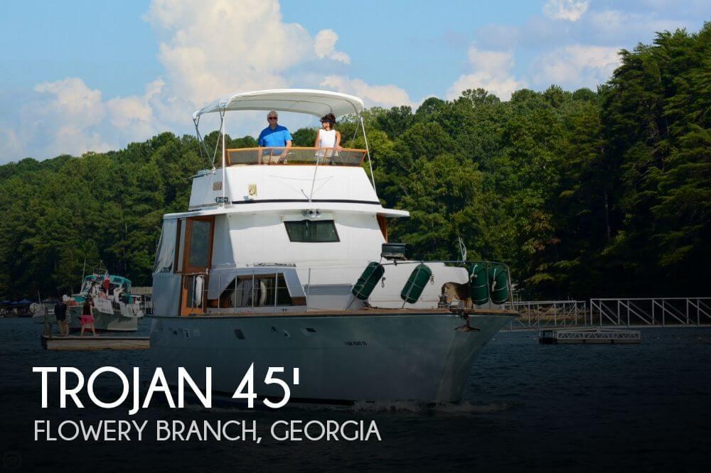 45' Trojan F44 Motor Yacht