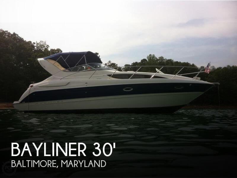 30' Bayliner 305 Cruiser