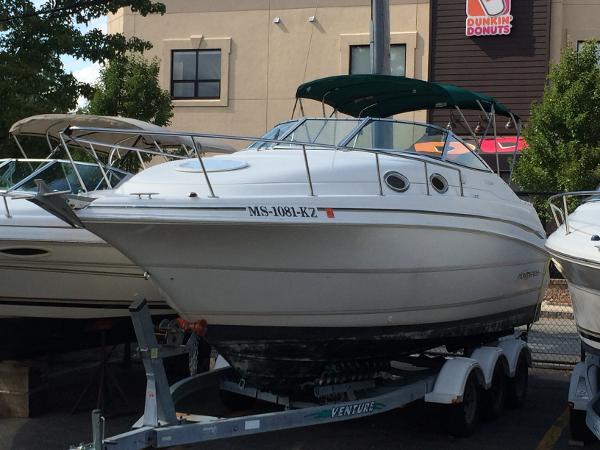 26' Monterey 262 Cruiser with Trailer