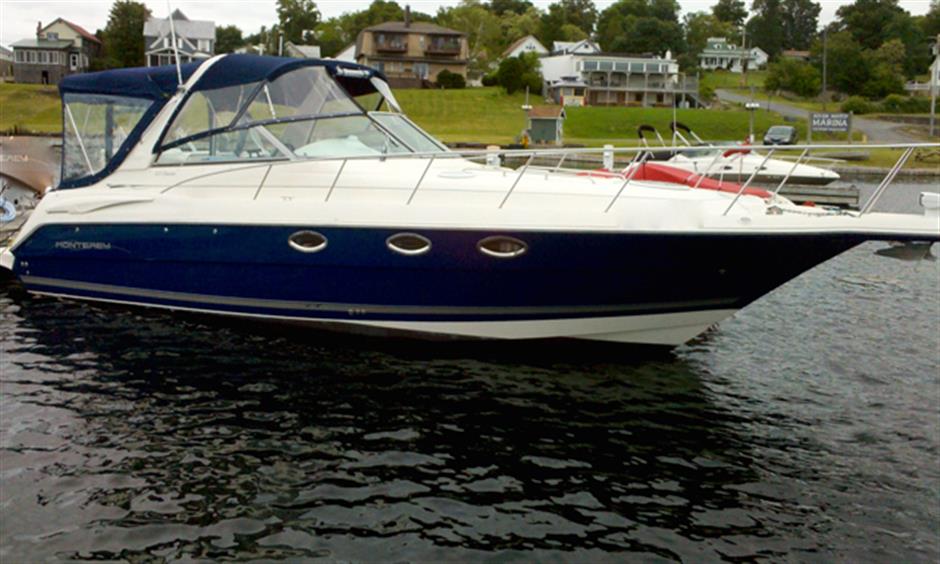 32' MONTEREY 322 Cruiser