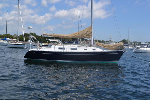 35' Freedom 35