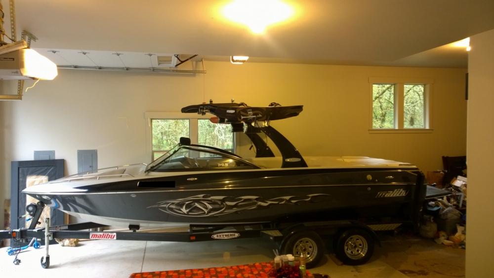 23' Malibu 23 Wakesetter LSV