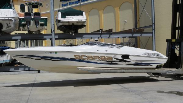 29' Wellcraft Scarab 29'