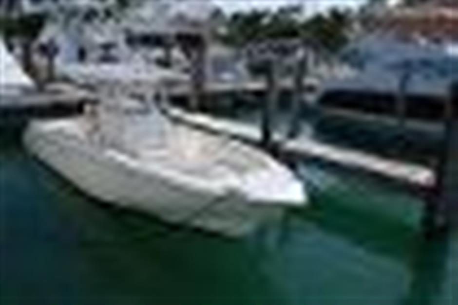 32' BOSTON WHALER 