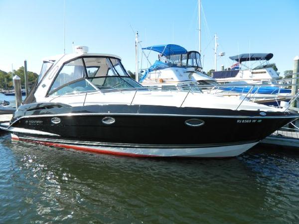 35' Monterey 340 Sport Yacht