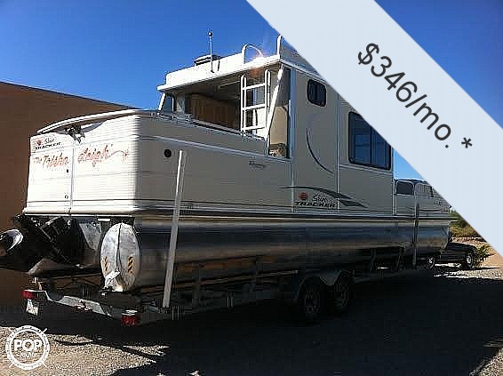 32' Sun Tracker Party Barge 32