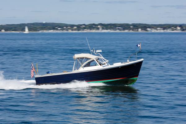 26' MacKenzie Cuttyhunk Bass Boat