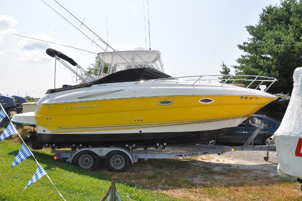 27' Monterey 250 Cruiser