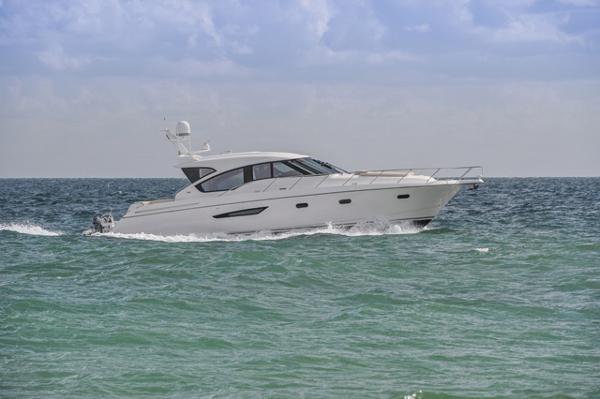 58' Tiara 5800 Sovran