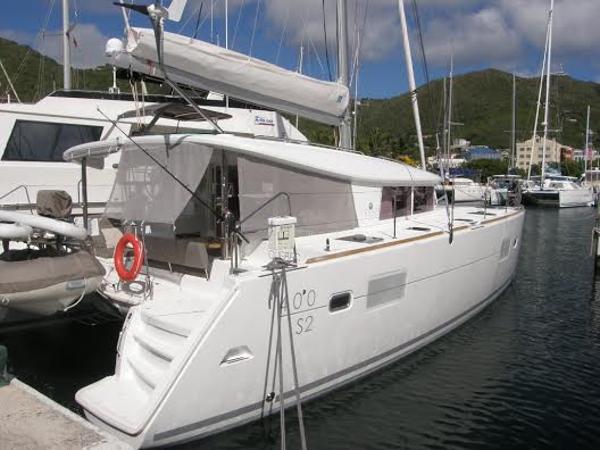 40' Lagoon 400 S2 Owners Version